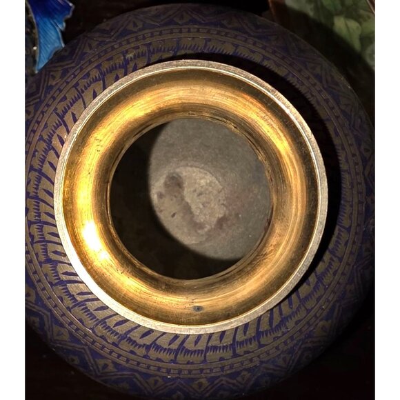 Vintage Brass & Enamel Purple Jar Engraved Handcrafted Lid - 7 X 4" - Picture 4 of 8